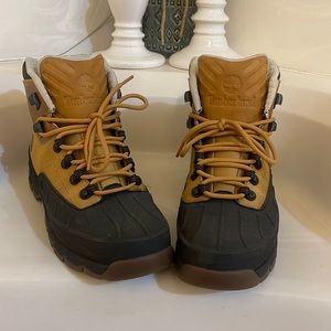 Timberland defender boots size 10.5 color wheat and black fairly new used once